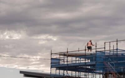 Is it Illegal to Work on a Roof Without Scaffolding?